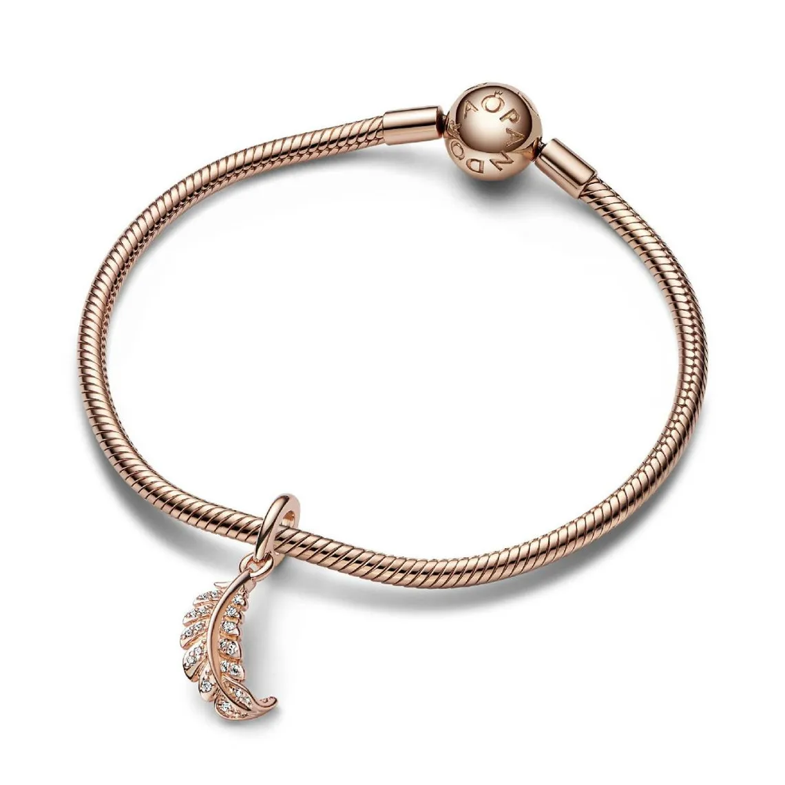 Charm Plume Flottante Recourbée - Pandora | 3 Suisses