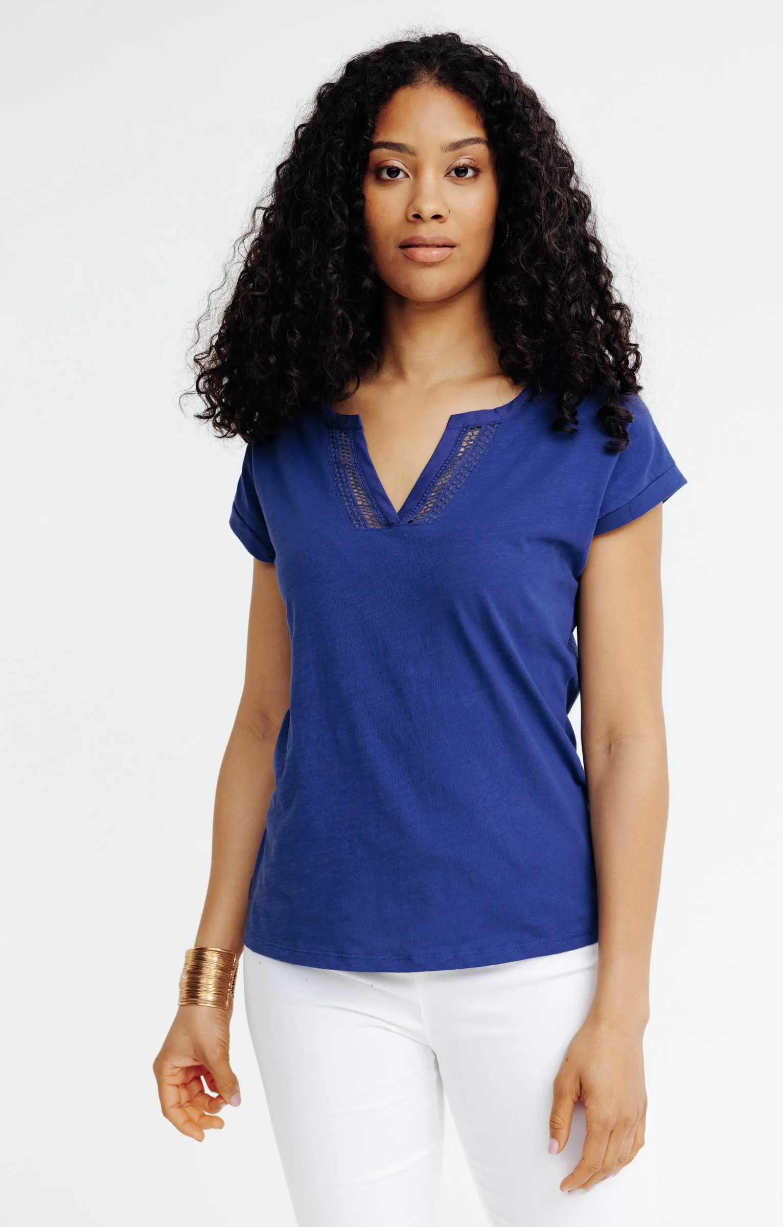 Tee-shirt uni avec galon au col - 18,16 €