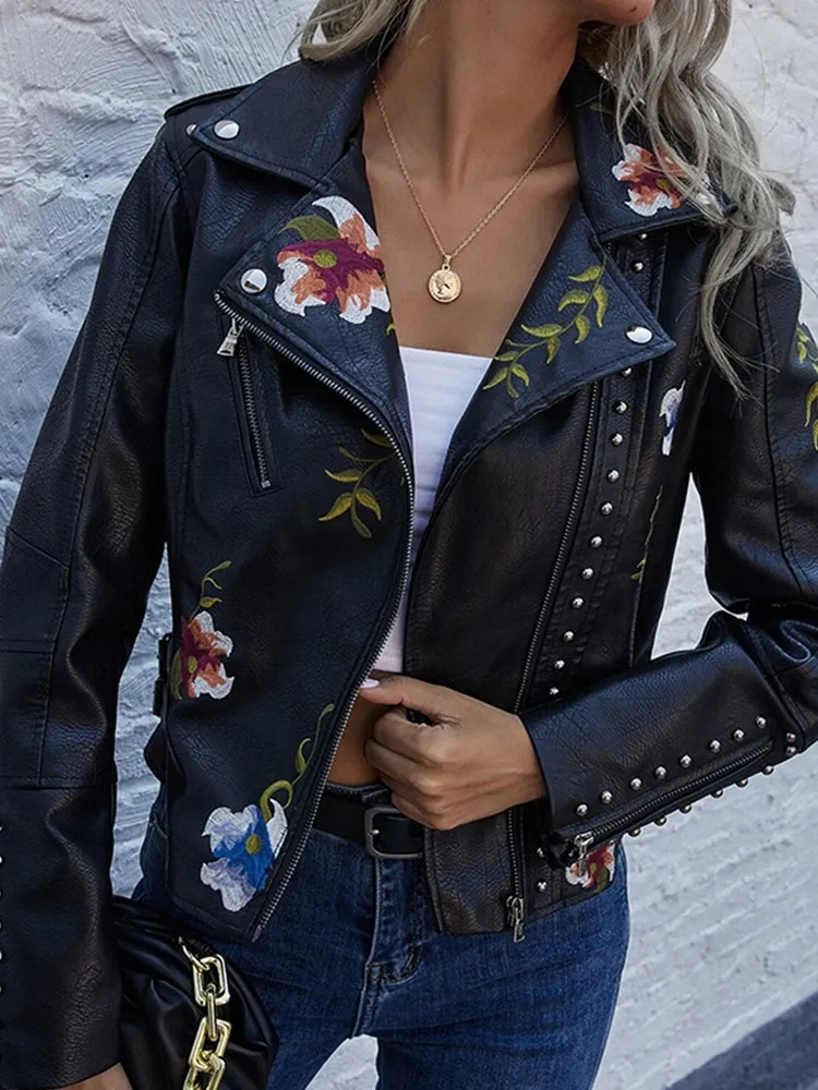 Veste fleurie noire en simili cuir souple pour femme | Tendance Fleurie